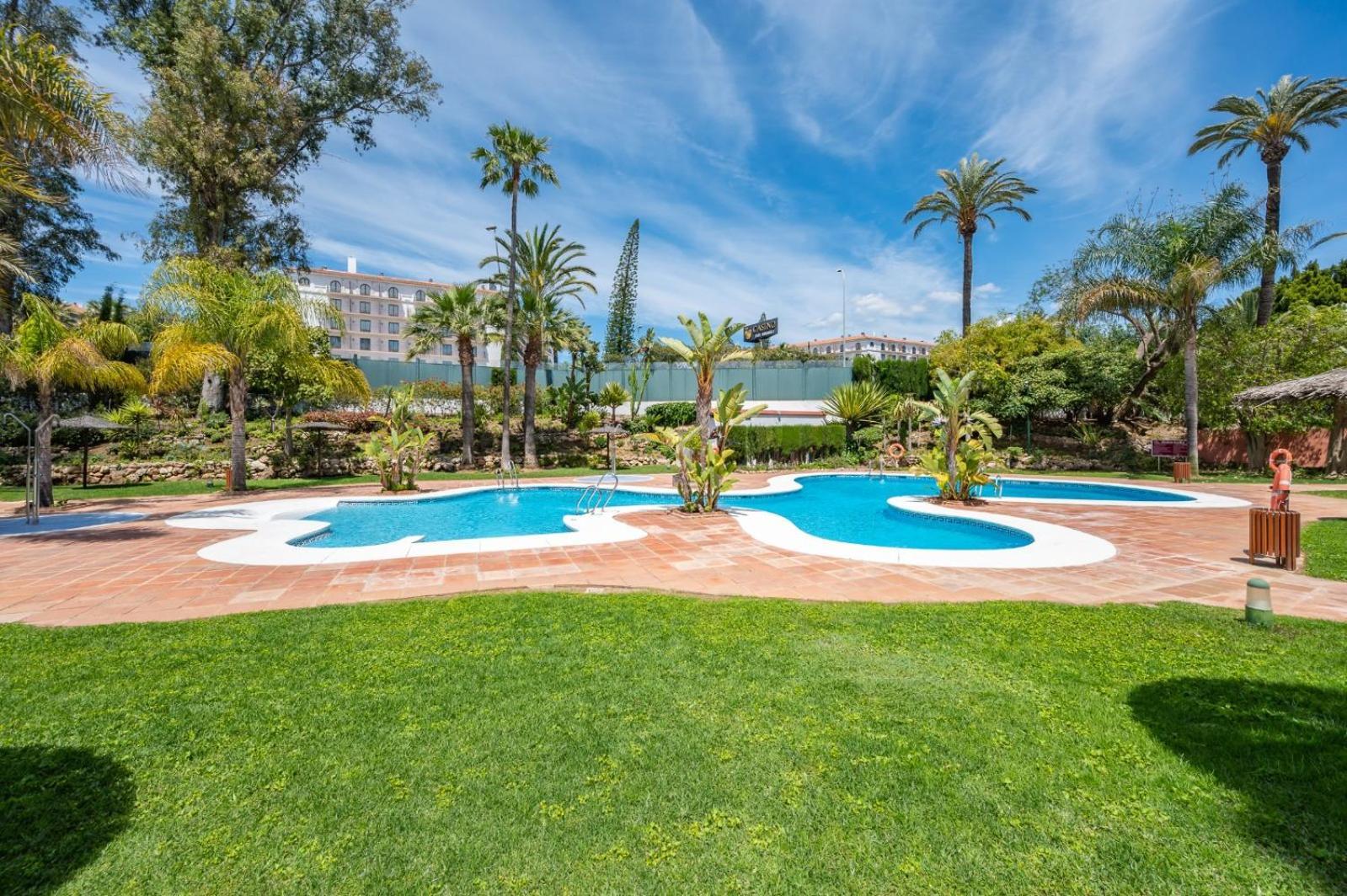 2 Bedroom Apartment In Medina Garden - Puerto Banus 마르베야 외부 사진